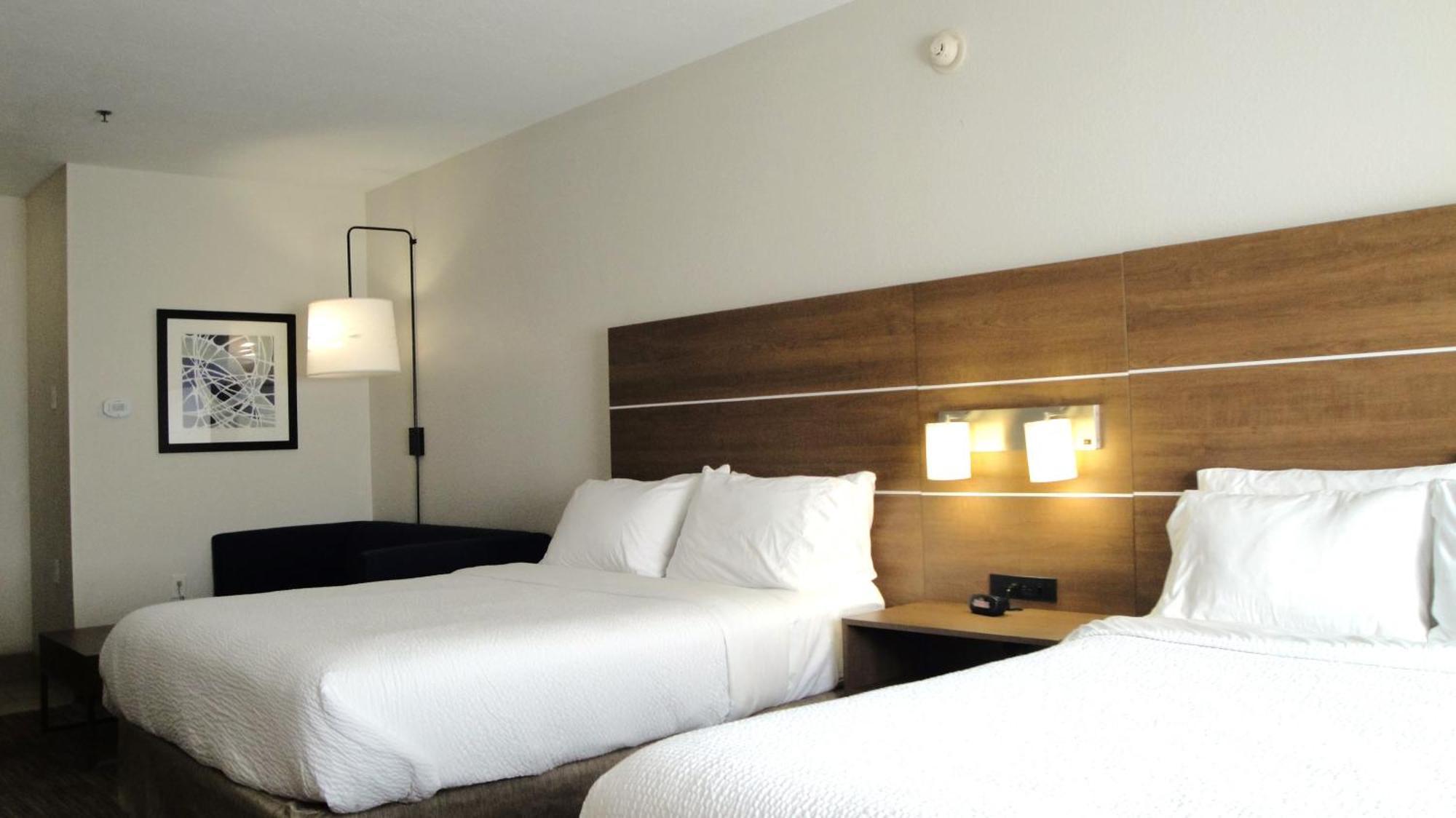 Holiday Inn Express Hotel & Suites Franklin By Ihg Exterior foto