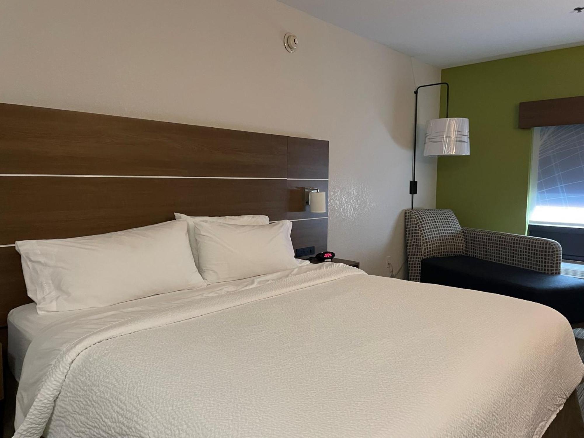 Holiday Inn Express Hotel & Suites Franklin By Ihg Exterior foto